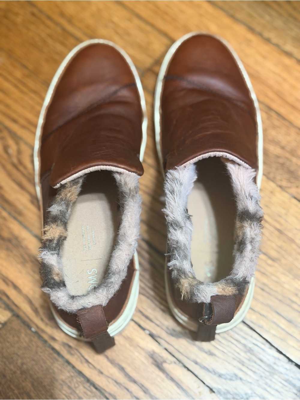 TOMS Paxton Brown Leather Faux Fur Lined Slip On Sneaker Booties Women's sz 7.5 - Picture 4 of 6